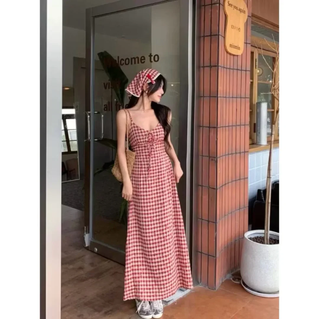 Photo 4 of Váy maxi caro đỏ trắng size S