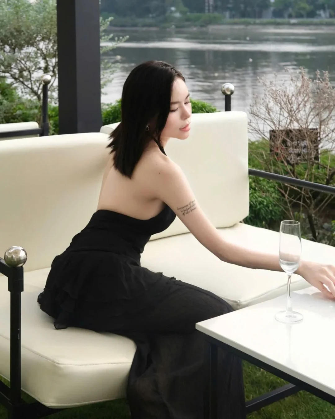 Ảnh 3 của Set peplum halter quần voan đen XIPI