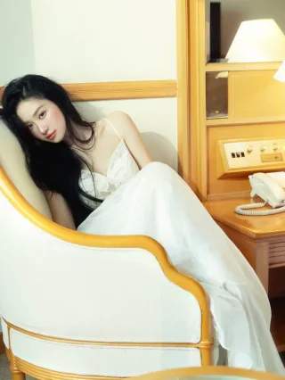 Ảnh 4 của Váy maxi ren trắng Amelie nữ tính