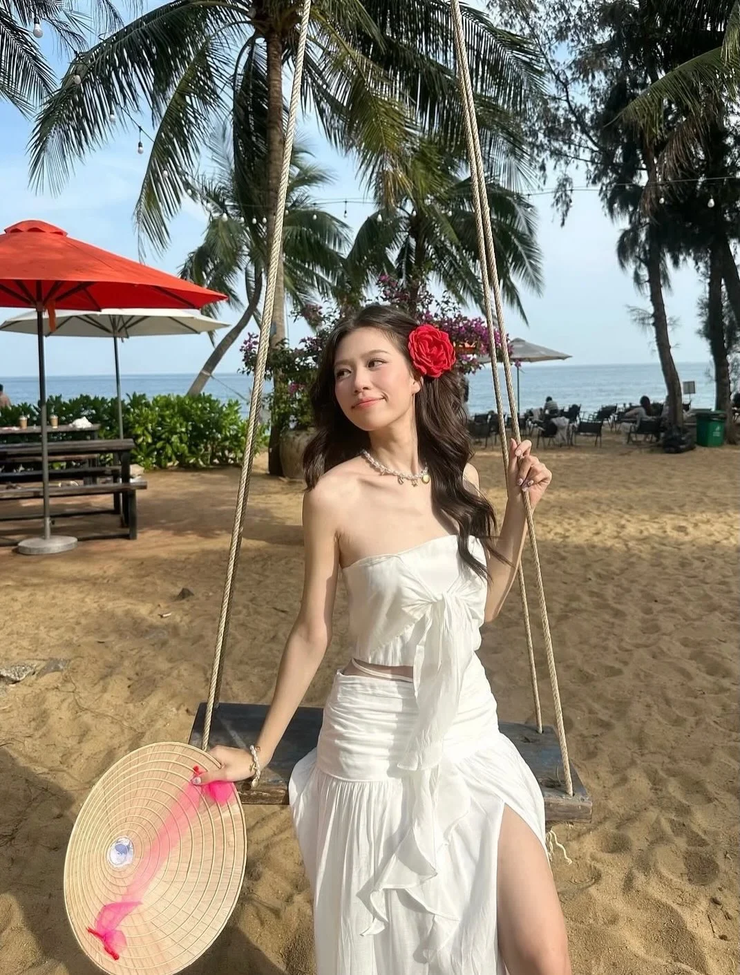 Photo 3 of Set áo quây chân váy trắng cột nơ nữ