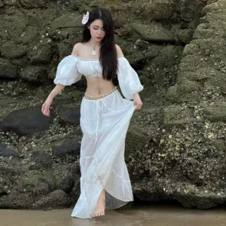 Photo 4 of Set croptop trễ vai chân váy voan trắng