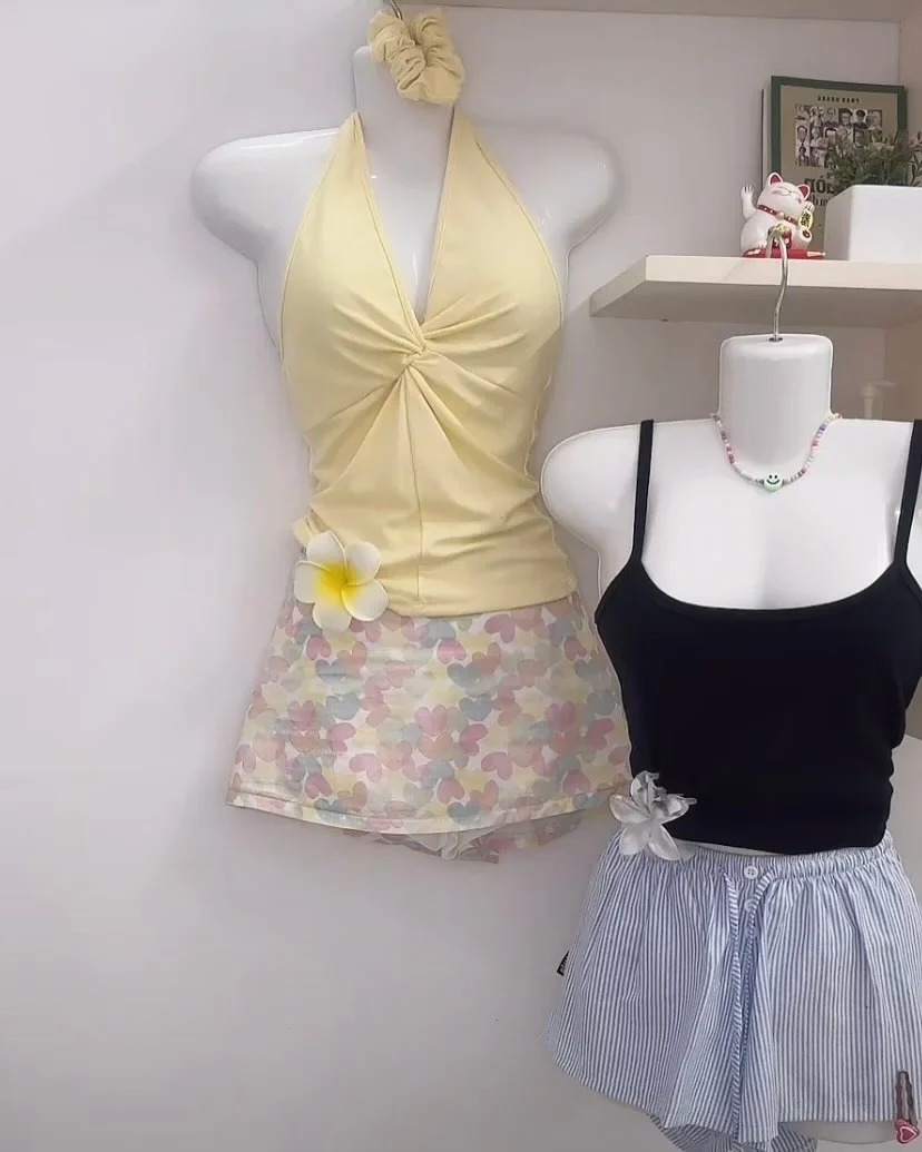 Ảnh 2 của Set croptop chân váy pastel nữ tính