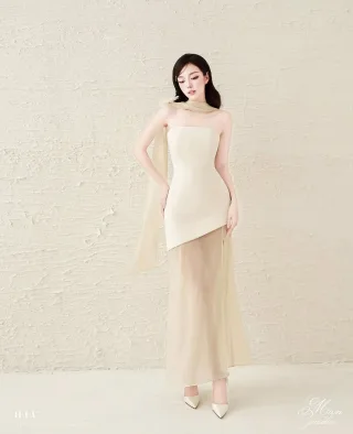 Photo 2 of Đầm cúp ngực voan kem H.I.U