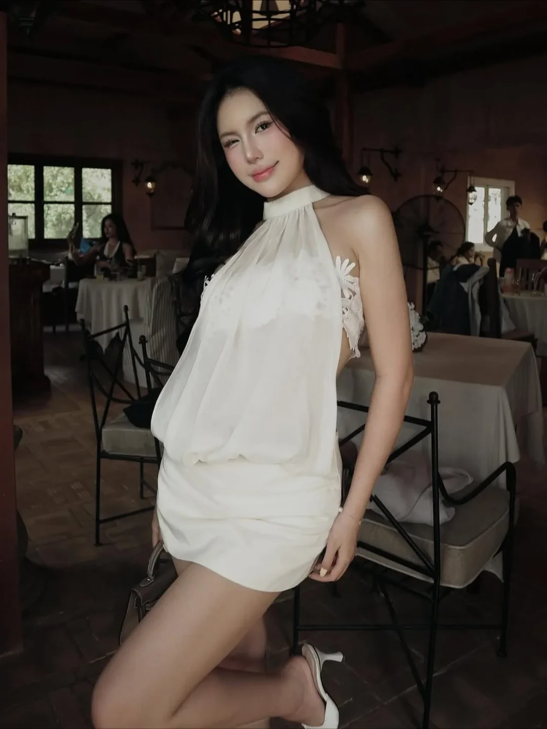 Photo 7 of Đầm yếm ren trắng Maikaa thiết kế nữ