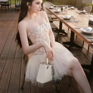 Photo 3 of Đầm corset ren be nữ sang trọng