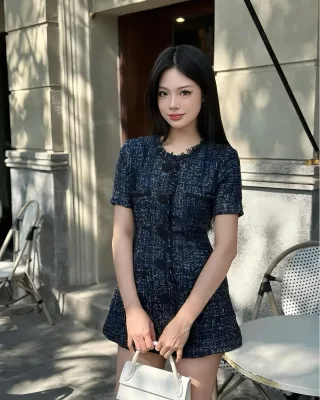 Photo 3 of Đầm Tweed Mini Xanh Navy Kim Tuyến Nữ