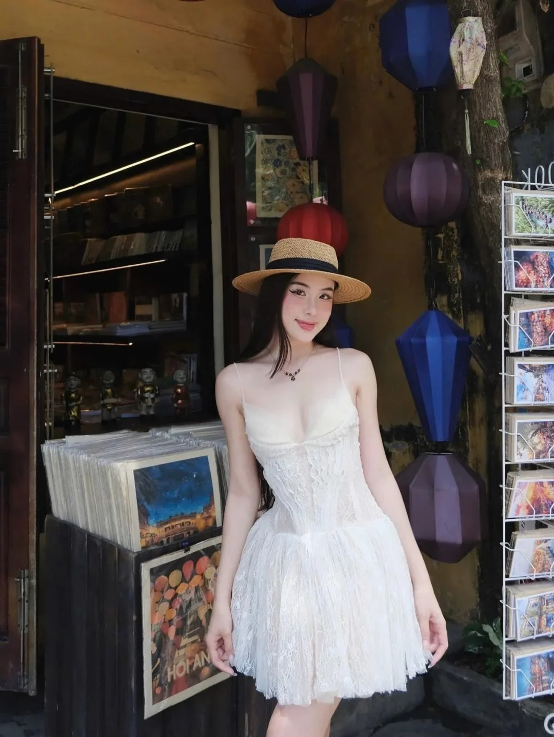 Photo 6 of Váy corset ren trắng Ononmade nữ