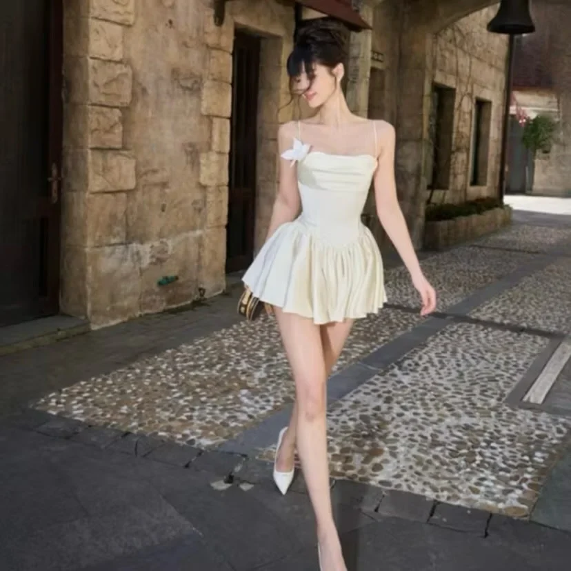 Ảnh 2 của Váy corset ngắn màu kem nữ tính