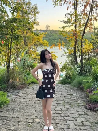 Ảnh 3 của Váy mini strapless chấm bi nâu Ladyqueen