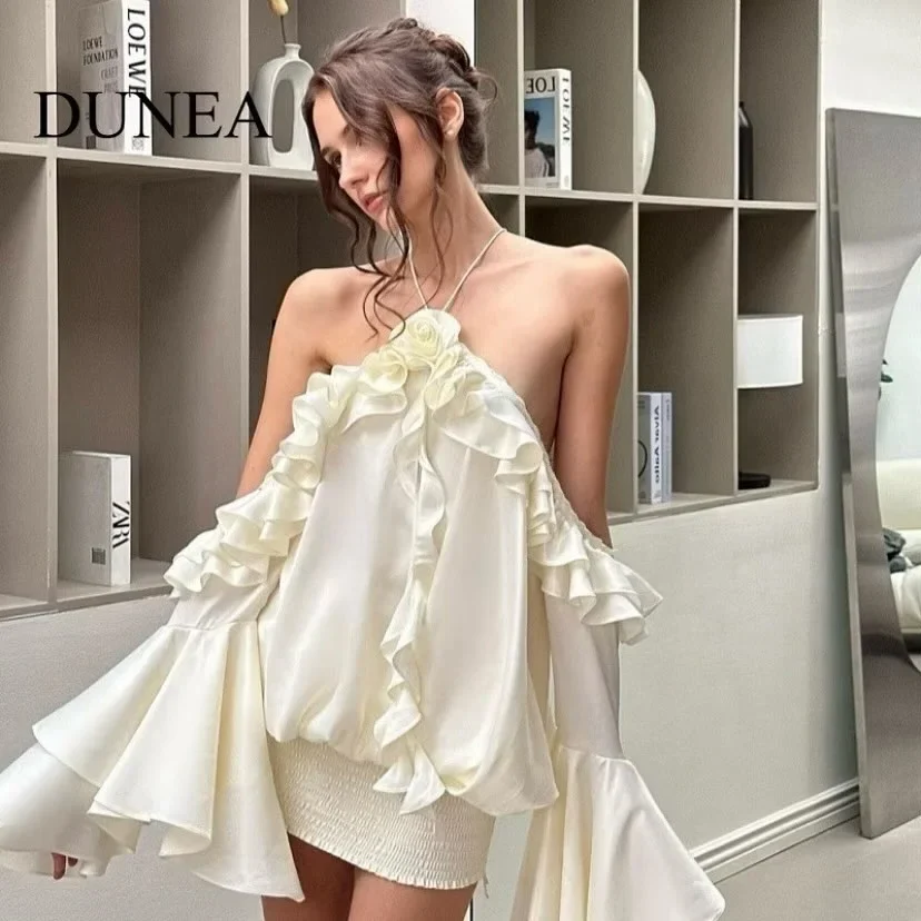 Ảnh 1 của Áo trễ vai bèo nhún trắng lụa nữ