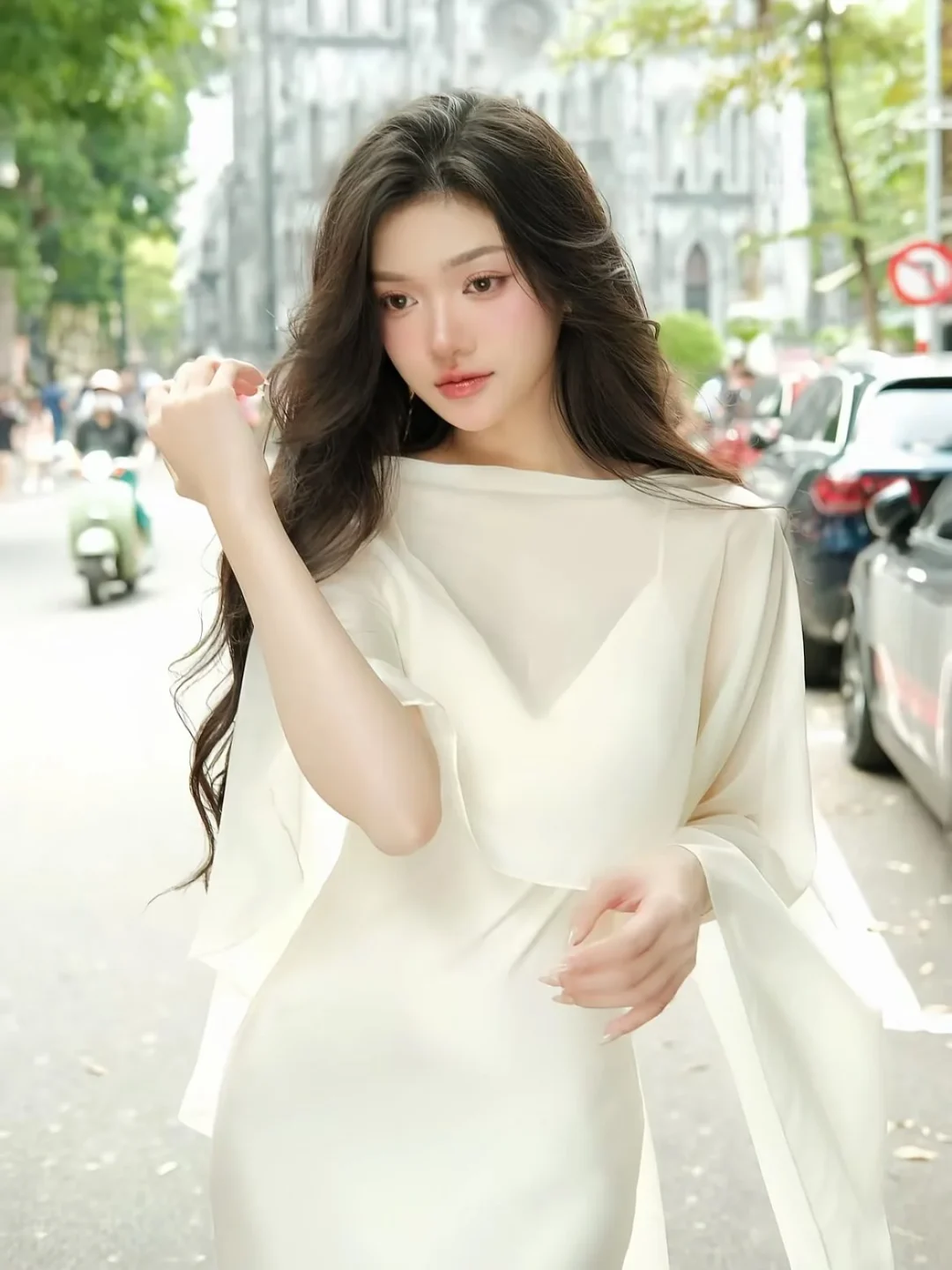 Photo 3 of Váy trắng choàng vai voan nữ tính