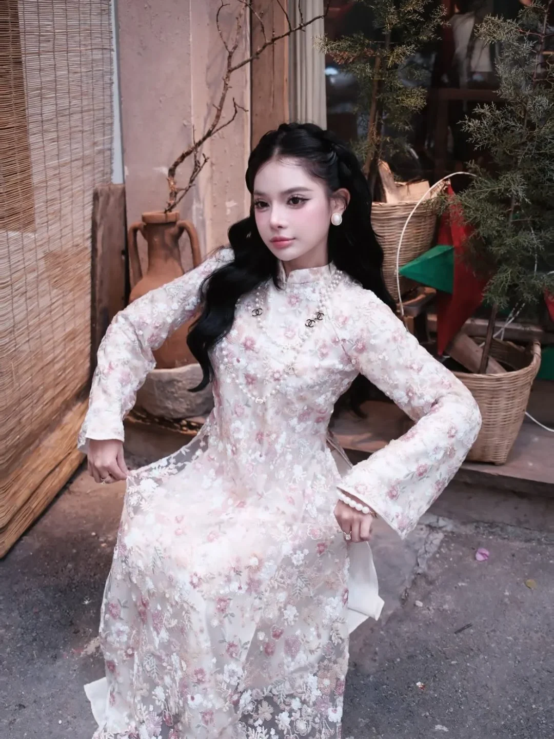Photo 7 of Áo dài hoa kem truyền thống nữ