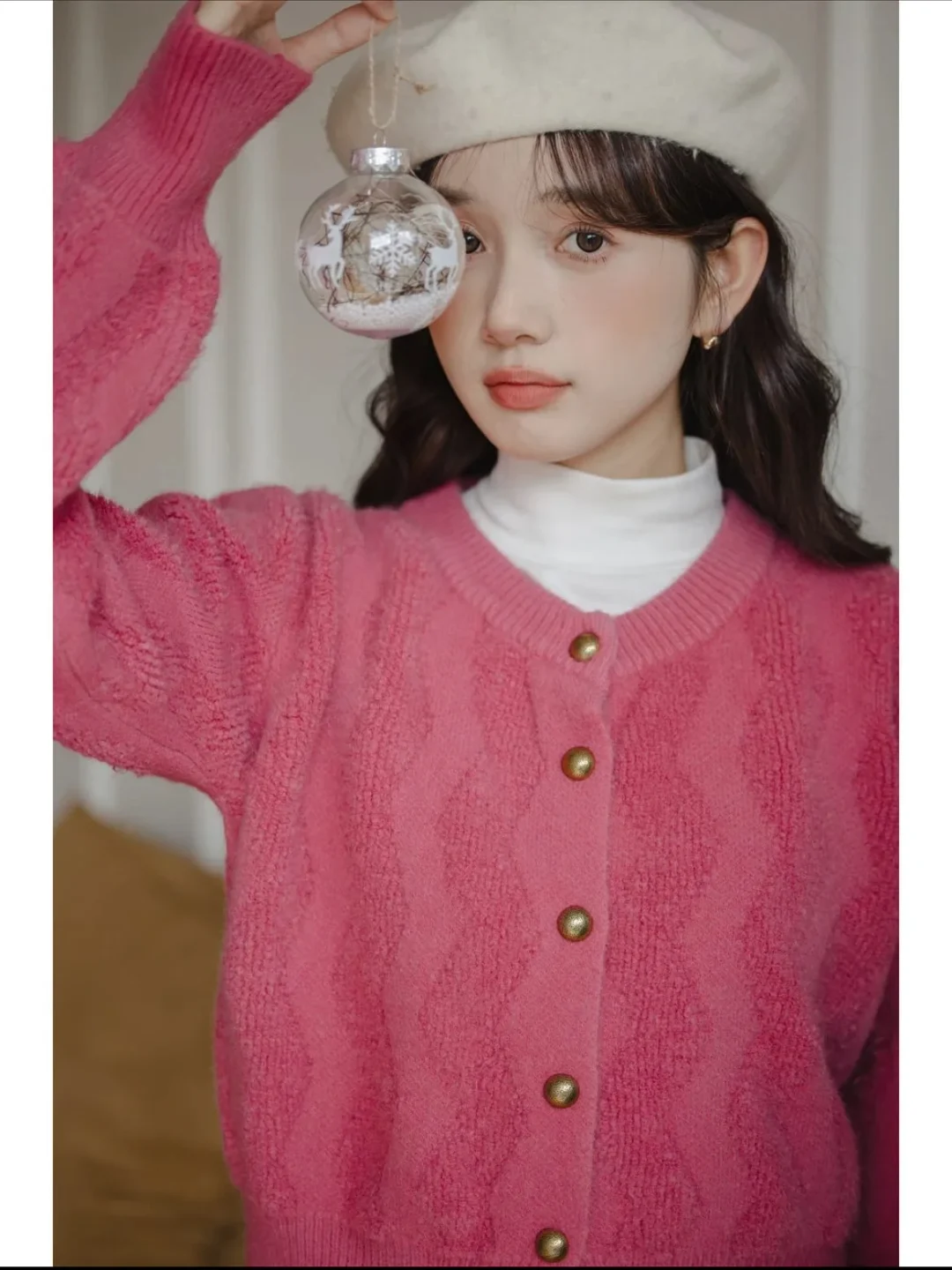 Ảnh 9 của Áo cardigan len lông xù hồng nữ