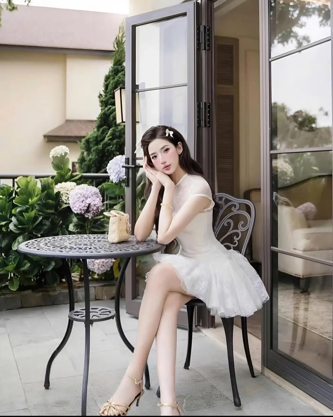 Ảnh 3 của Váy trắng ngắn ren hoa nữ size S