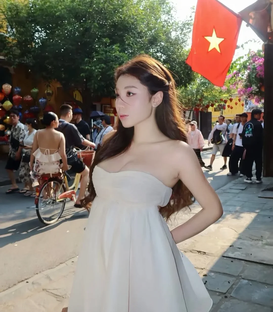 Photo 6 of Váy quây ngực voan be nhạt nữ tính
