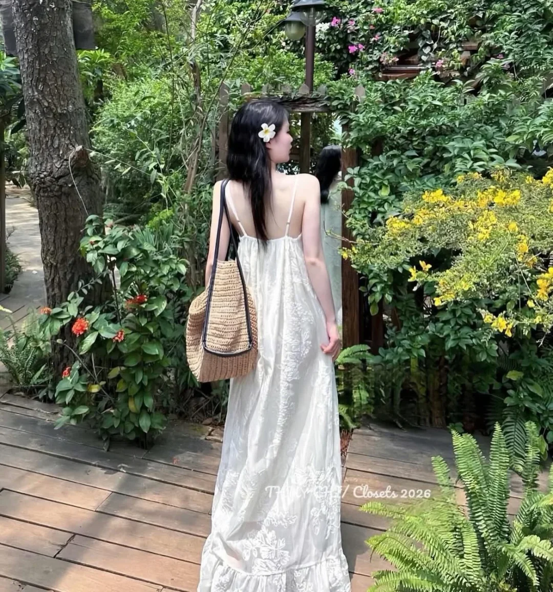 Ảnh 3 của Váy maxi trắng xẻ tà voan nữ
