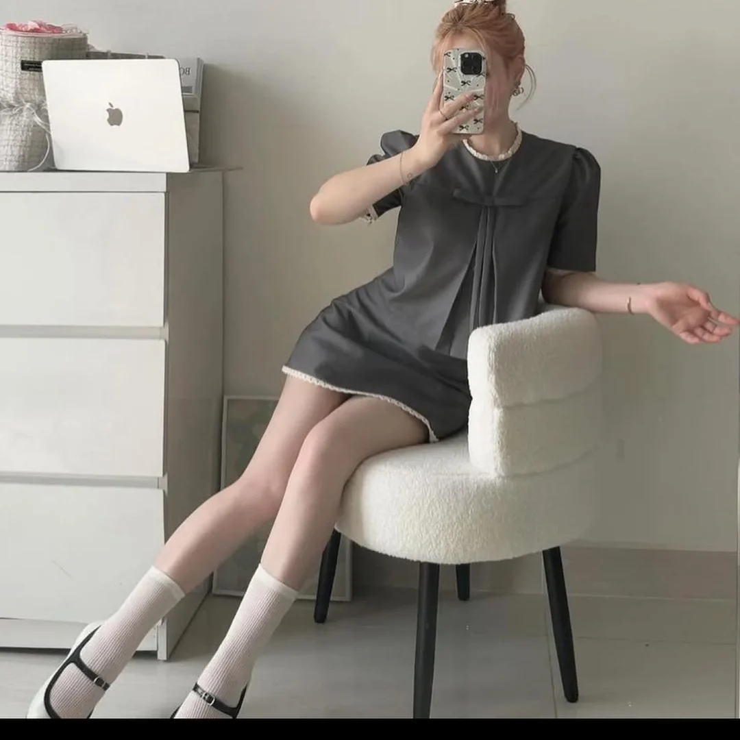 Photo 3 of Set áo váy xám nữ tay phồng mini