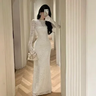 Ảnh 4 của Đầm ren trắng bodycon tay dài nữ