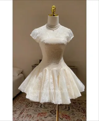 Ảnh 2 của Đầm ren mini màu kem size S