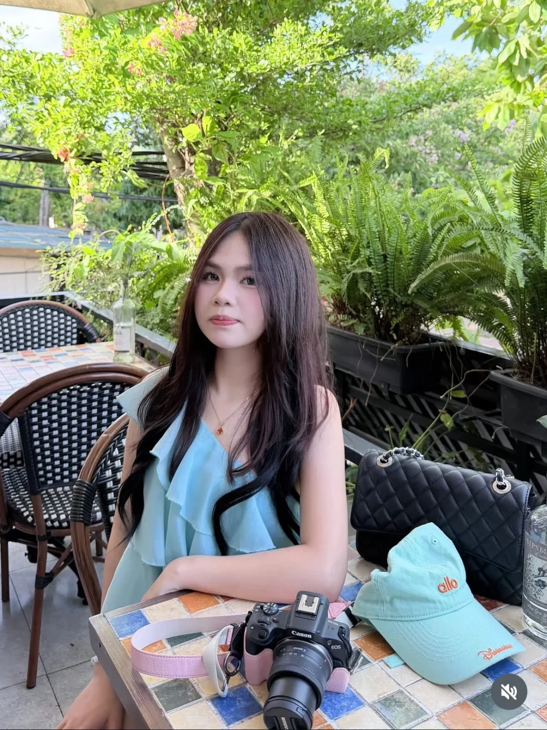 Photo 8 of Áo hai dây voan xanh mint nữ tính