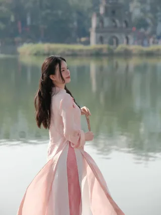 Photo 3 of Áo dài nữ hồng pastel thêu ren