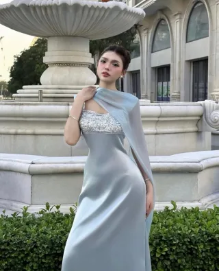 Ảnh 2 của Đầm dạ hội satin xanh nhạt nữ