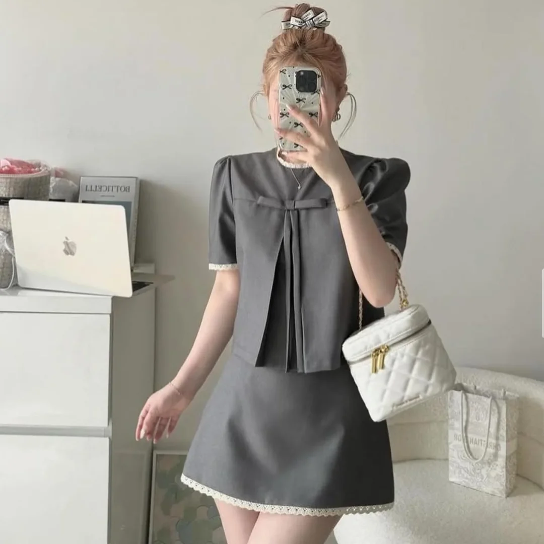 Photo 1 of Set áo váy xám nữ tay phồng mini