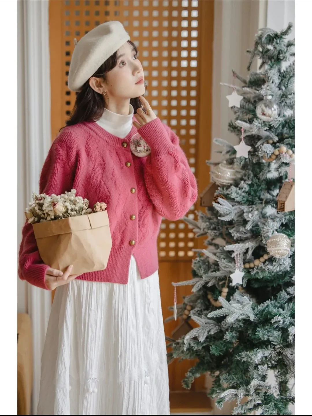 Ảnh 8 của Áo cardigan len lông xù hồng nữ