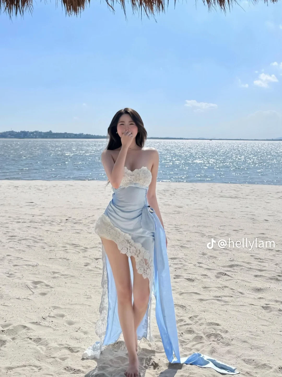 Photo 2 of Váy ngắn ren lụa xanh nhạt nữ