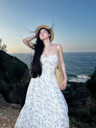 Ảnh 1 của Váy maxi hoa nhí trắng nữ tính