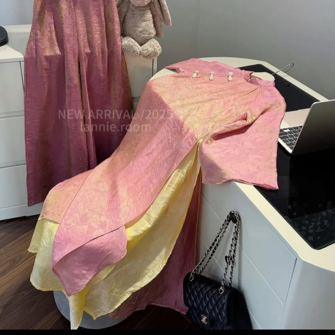 Photo 10 of Áo dài lụa hồng truyền thống nữ