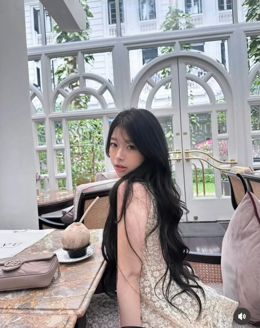 Ảnh 1 của Đầm ren kem không tay nữ tính