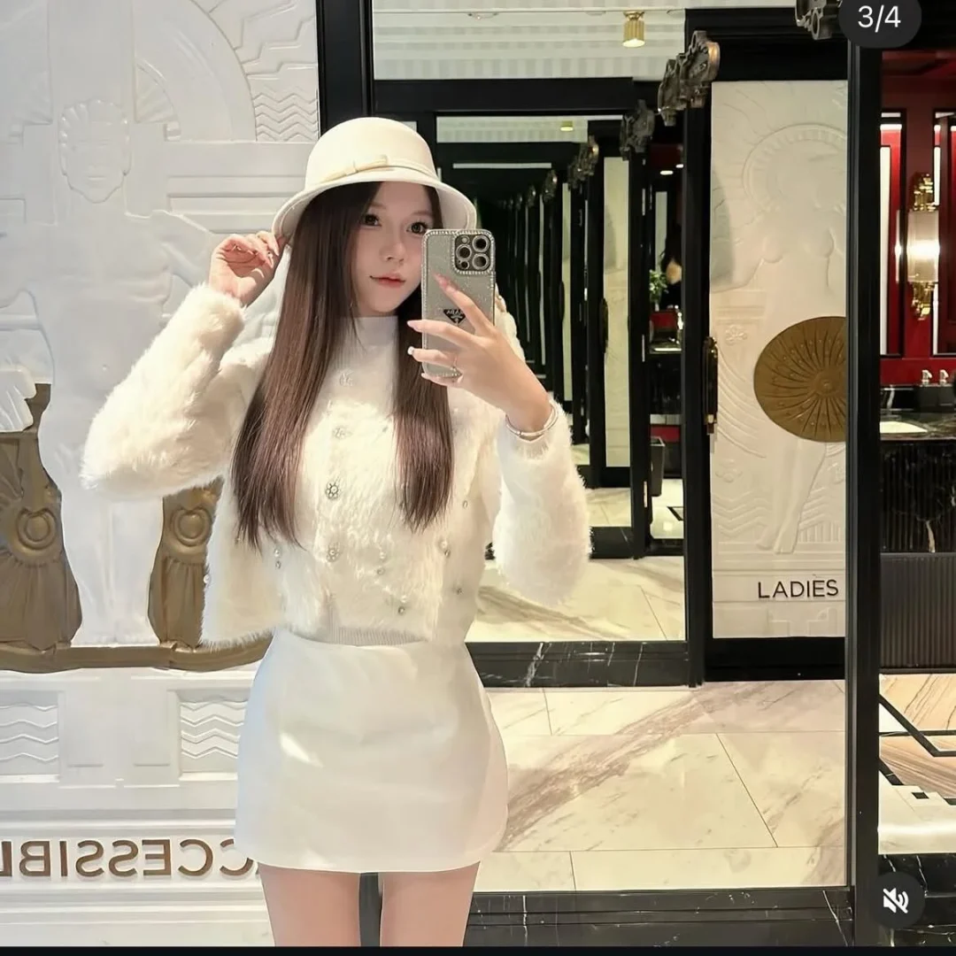 Ảnh 3 của Set Áo Khoác Lông Trắng Nữ Kiểu Hàn