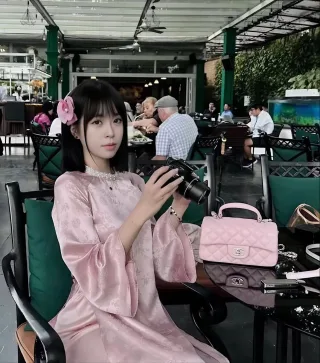 Ảnh 2 của Áo dài lụa satin hồng nhạt nữ