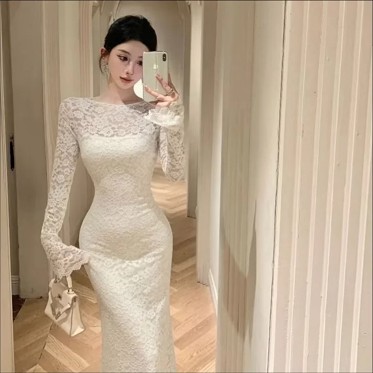 Ảnh 1 của Đầm ren trắng bodycon tay dài nữ