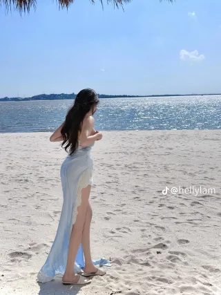 Photo 4 of Váy ngắn ren lụa xanh nhạt nữ