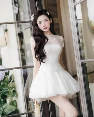 Ảnh 1 của Váy trắng ngắn ren hoa nữ size S