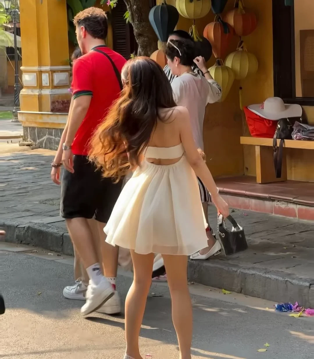 Photo 5 of Váy quây ngực voan be nhạt nữ tính