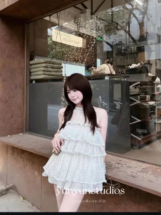 Ảnh 3 của Đầm babydoll chấm bi trắng hai dây