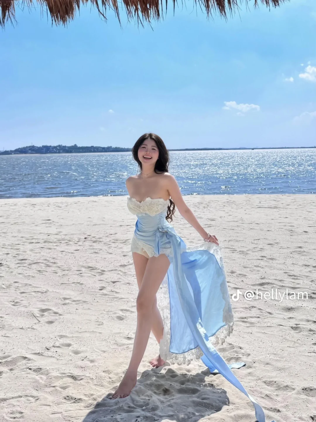 Photo 3 of Váy ngắn ren lụa xanh nhạt nữ