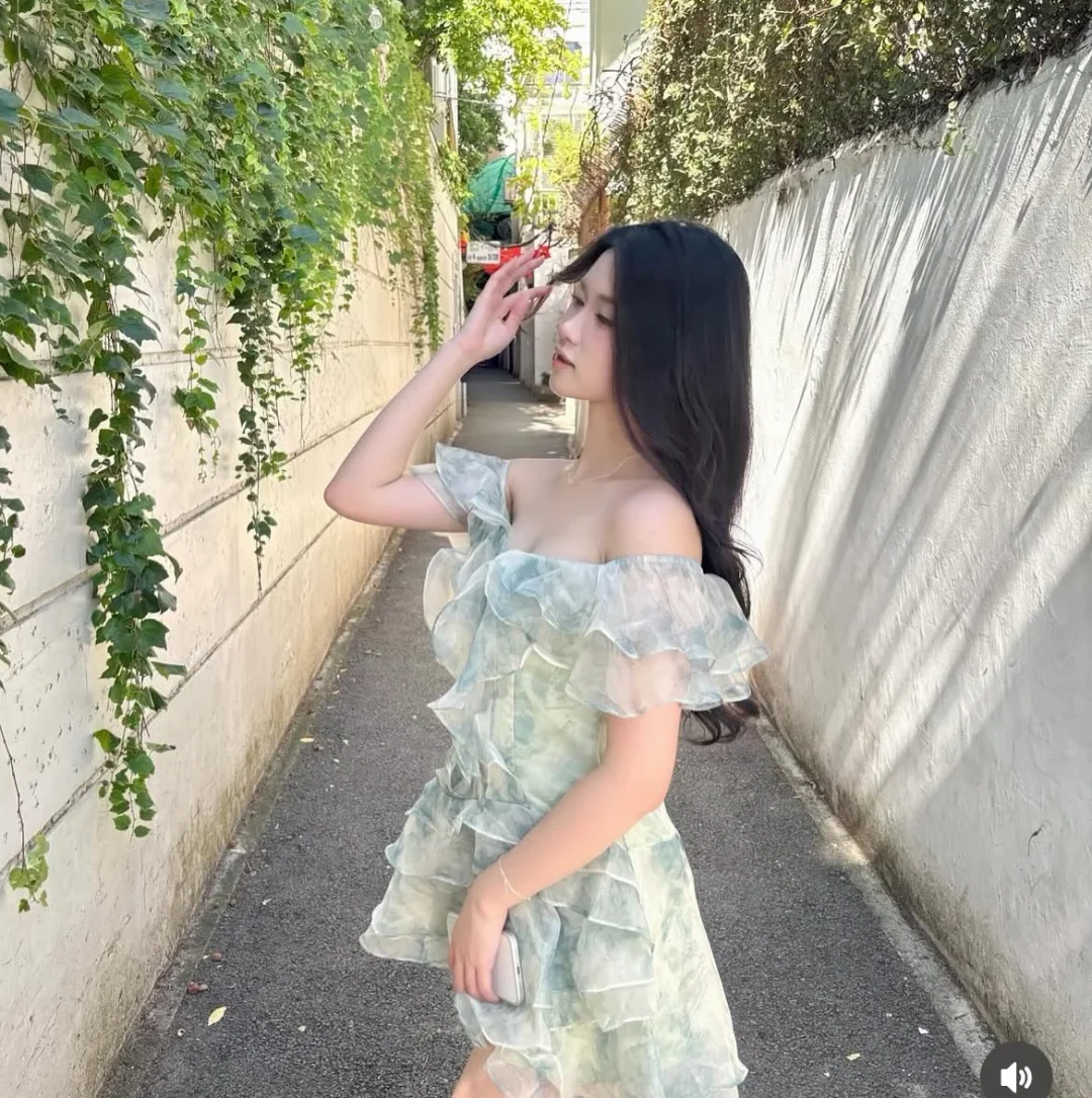 Photo 10 of Váy voan bèo vai trễ xanh nhạt nữ