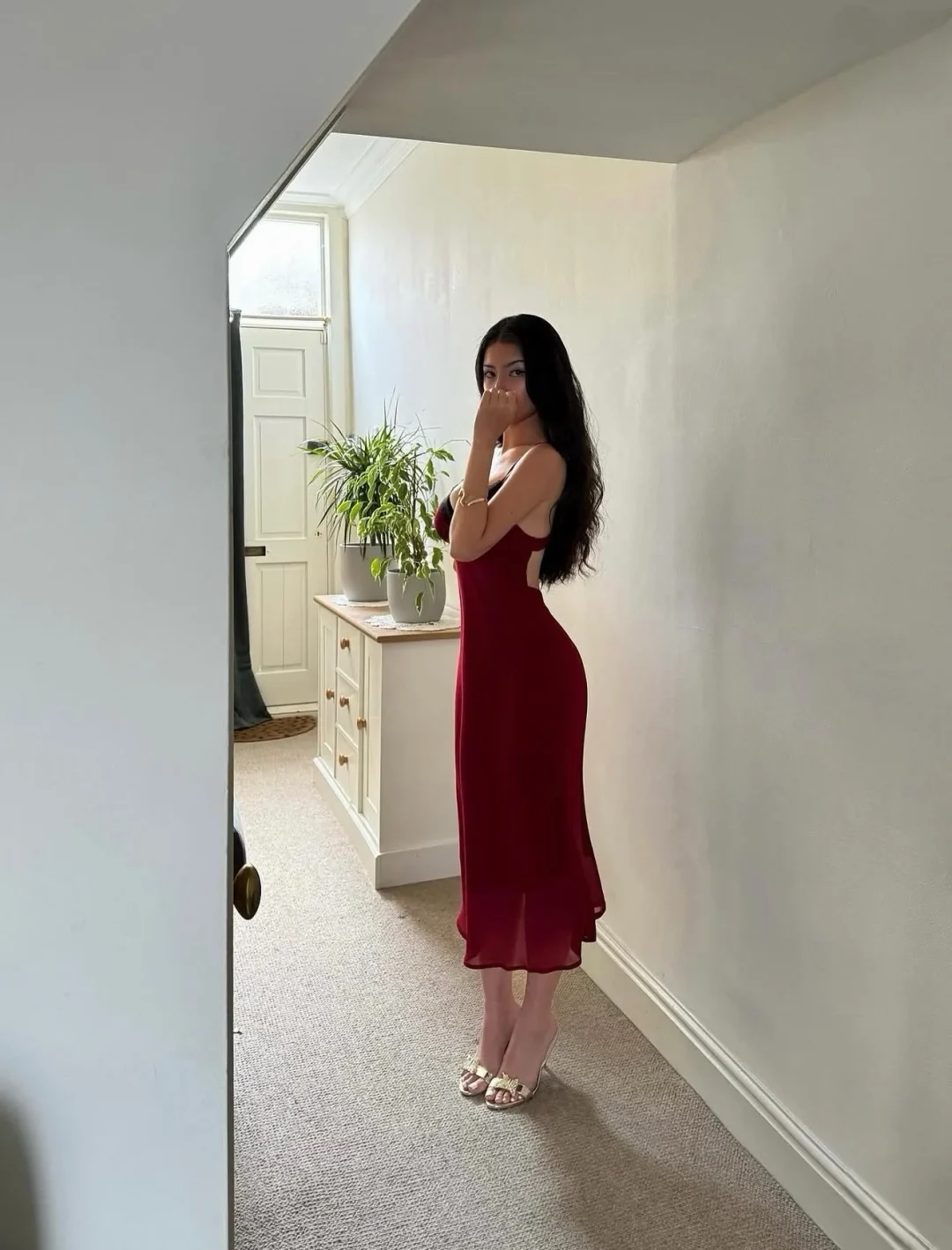 Ảnh 2 của Đầm lụa đỏ mận hai dây Bella