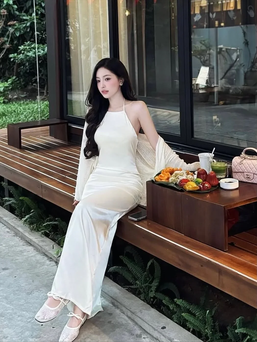 Ảnh 2 của Đầm lụa trắng dài cổ yếm nữ