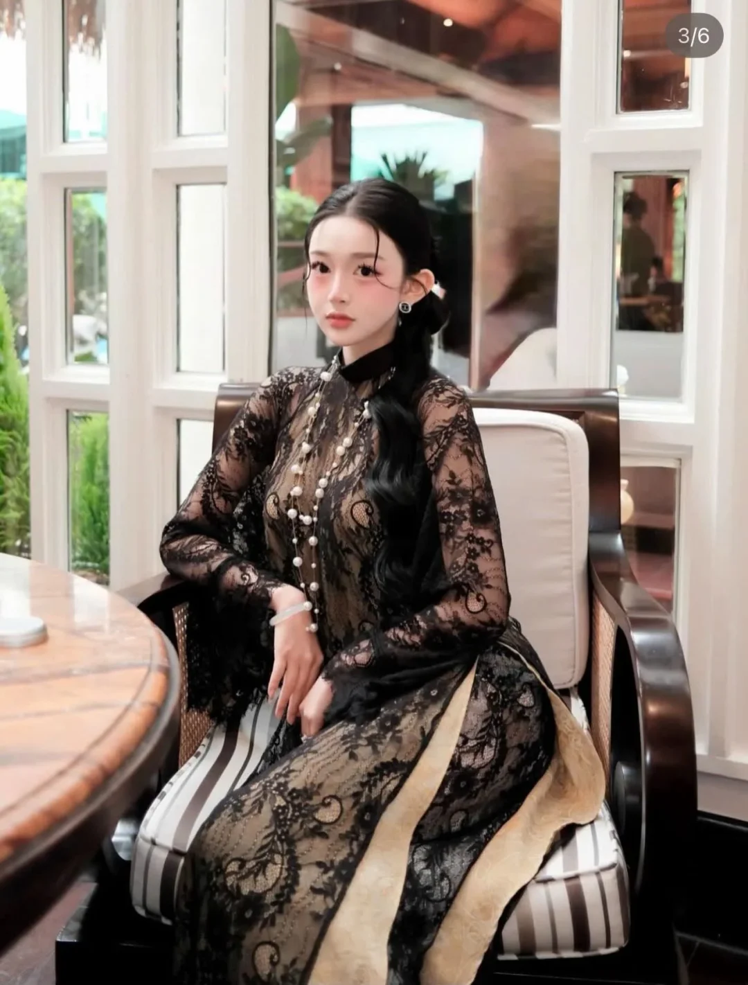 Ảnh 6 của Váy ren đen dài tay phồng nữ
