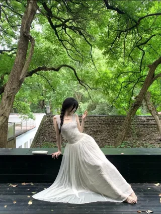 Photo 4 of Váy voan maxi trắng local brand size S