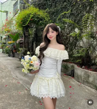 Ảnh 2 của Set áo váy ren trắng trễ vai nữ