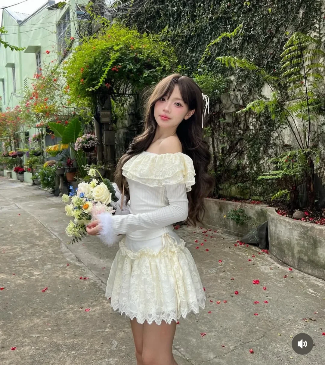 Ảnh 9 của Set áo váy ren trắng trễ vai nữ