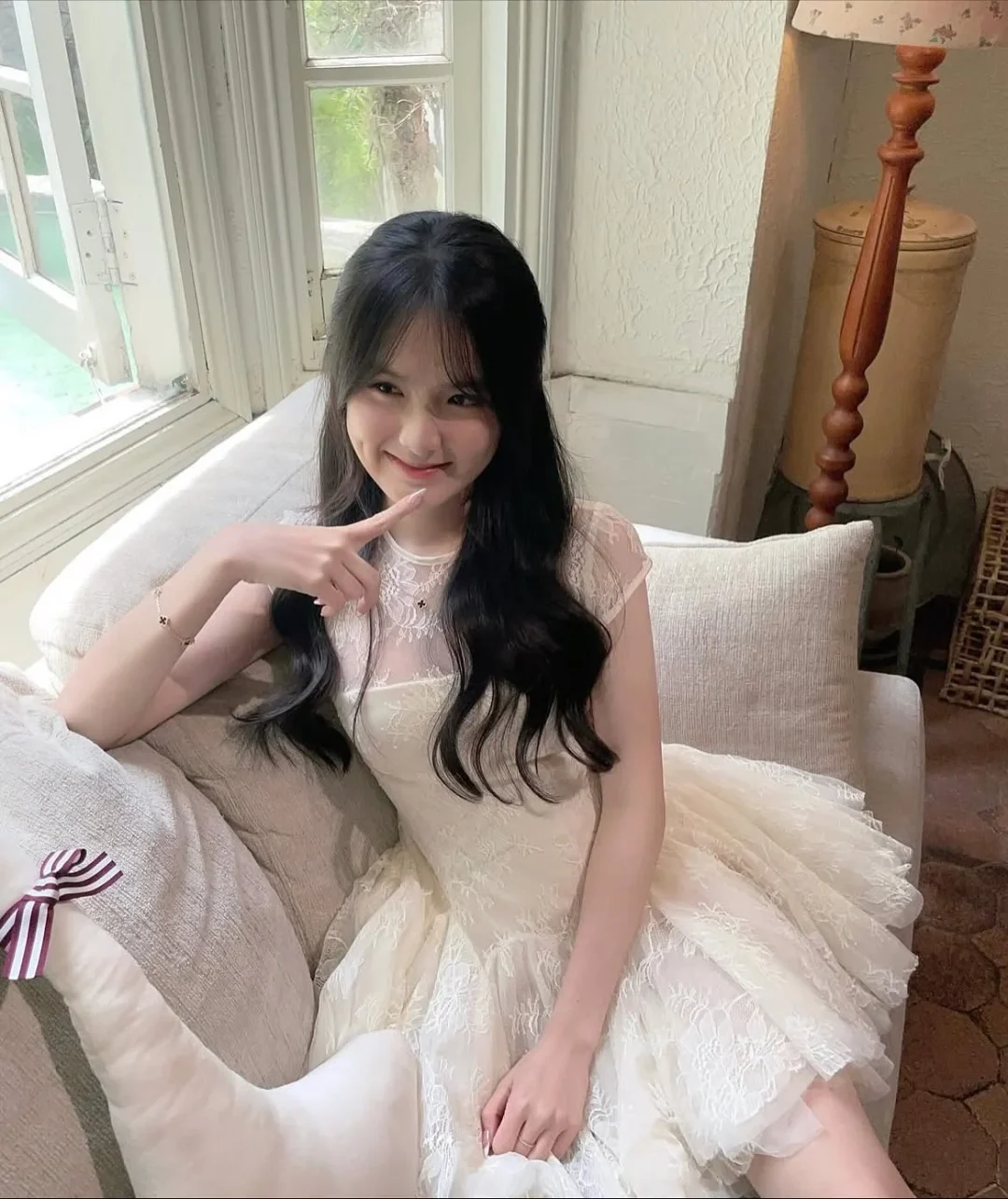 Ảnh 6 của Đầm ren trắng ngắn xòe nữ tính