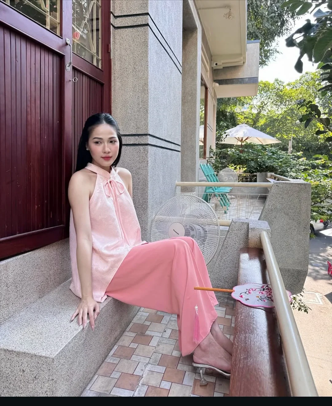 Ảnh 9 của Bộ áo yếm thêu hoa hồng pastel nữ
