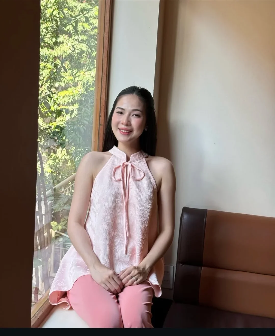 Ảnh 7 của Bộ áo yếm thêu hoa hồng pastel nữ